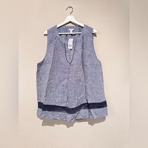 crown & ivy Light Blue Sleeveless Linen-Blend Tank with Navy Lace Trim